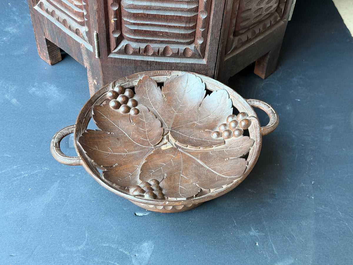 Vintage Hand Carved Wood Musical Fruit Bowl Grape Leaf Music Box Works 11 in