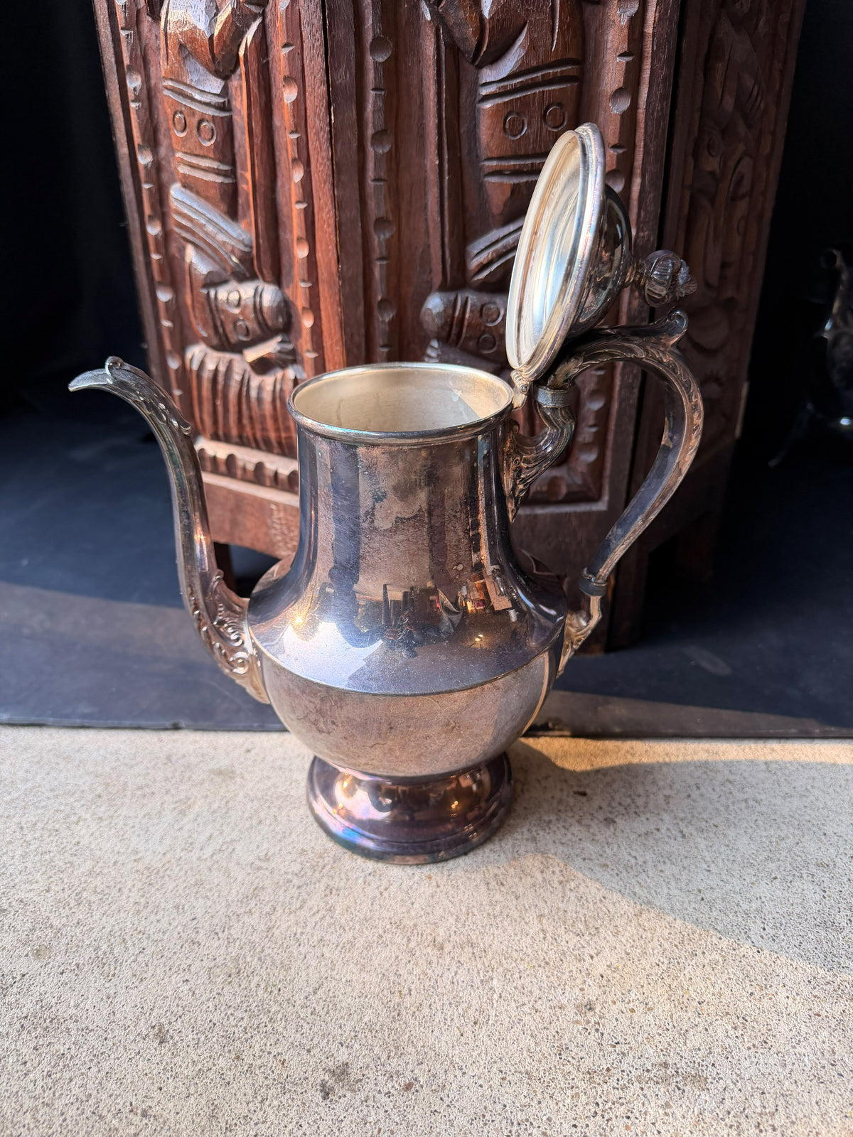 Vintage Poole Silverplate Coffee Pot Urn Finial Acanthus Spout Hinged Lid 10 in