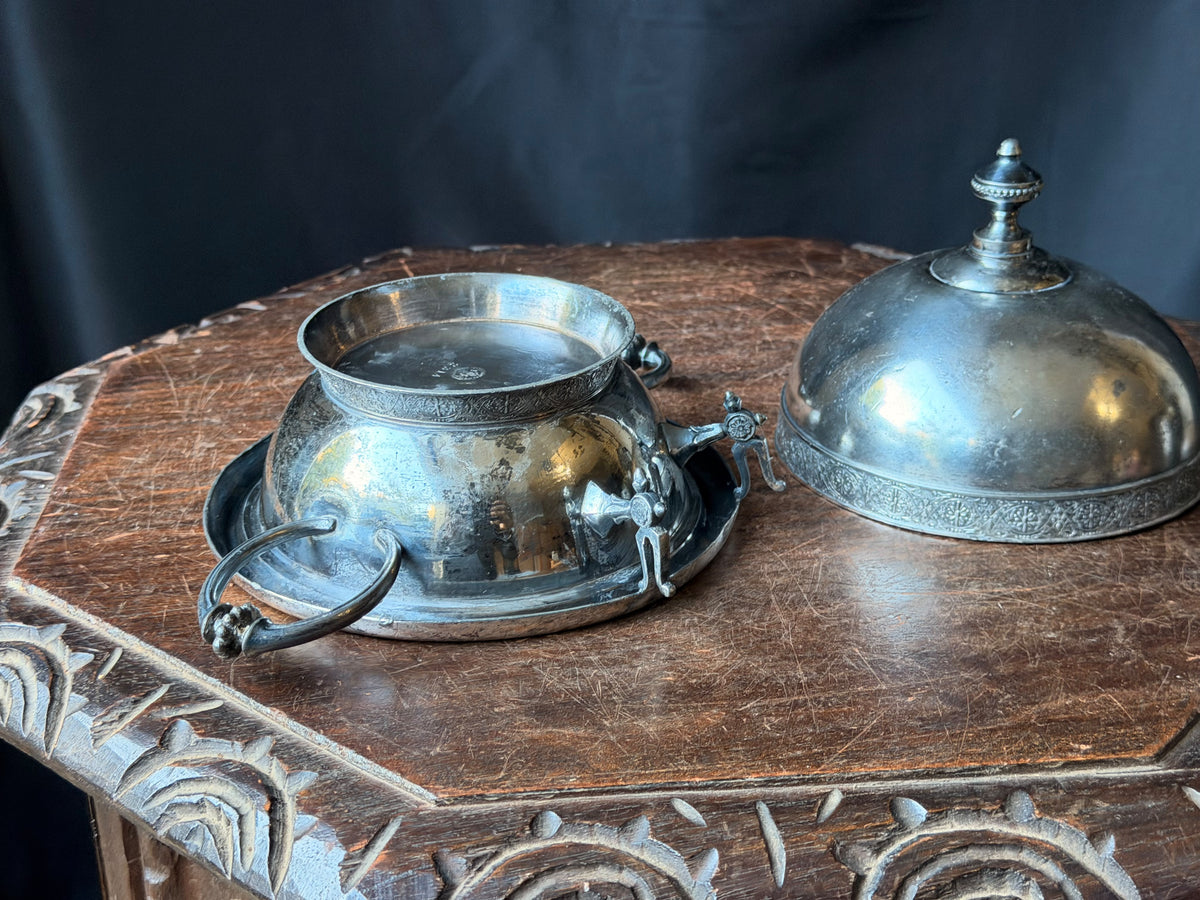 Victorian Meriden Silverplate Domed Butter Dish Knife Rest Pattern 2314 9 Inch