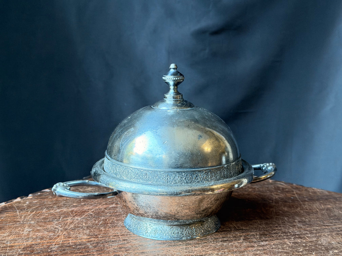 Victorian Meriden Silverplate Domed Butter Dish Knife Rest Pattern 2314 9 Inch