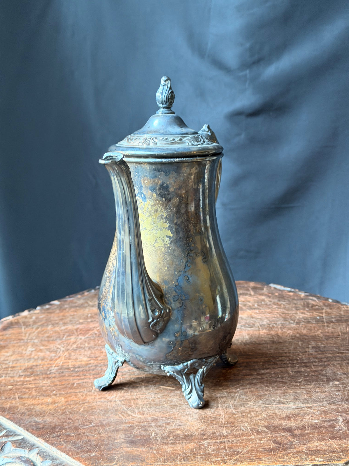 Vintage Wm Rogers Eagle Star Silverplate Footed Coffee Pot Floral Lid 10in