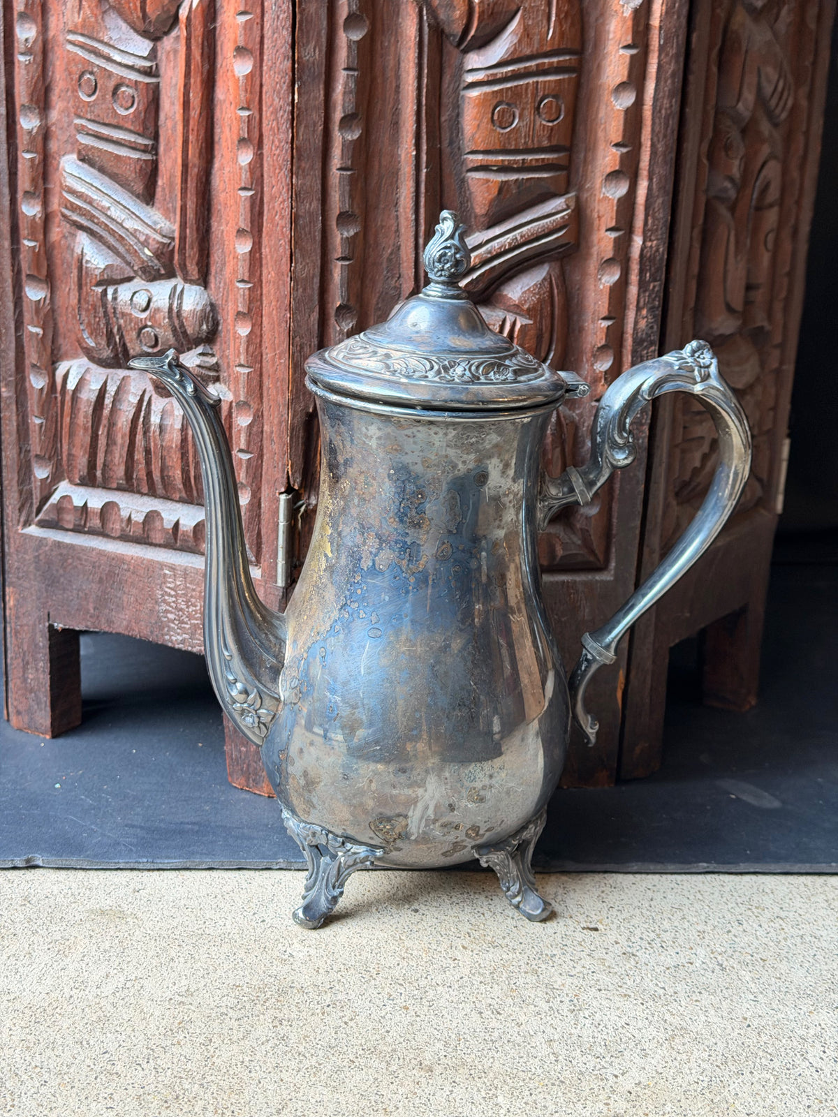 Vintage Wm Rogers Eagle Star Silverplate Footed Coffee Pot Floral Lid 10in