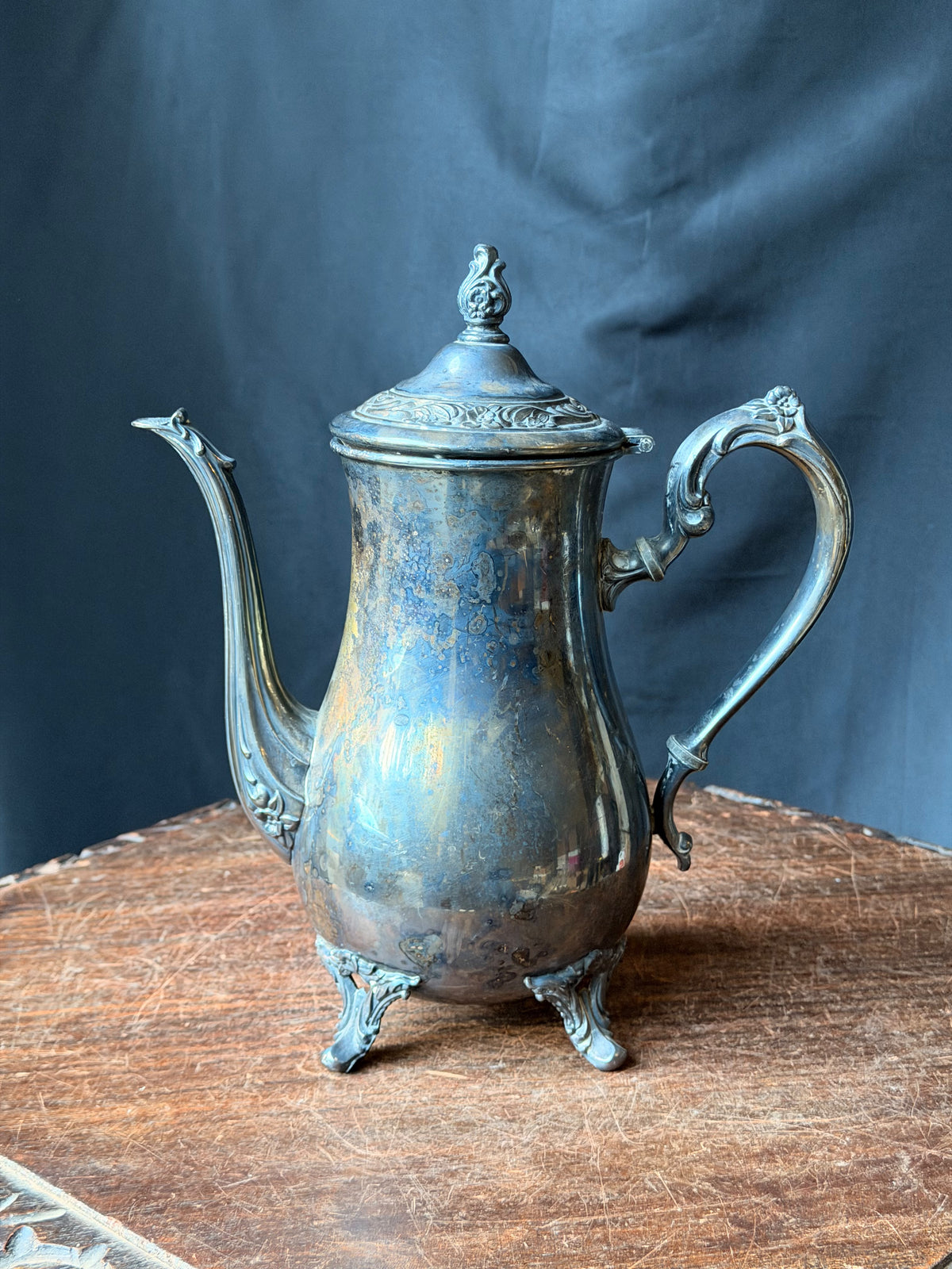 Vintage Wm Rogers Eagle Star Silverplate Footed Coffee Pot Floral Lid 10in