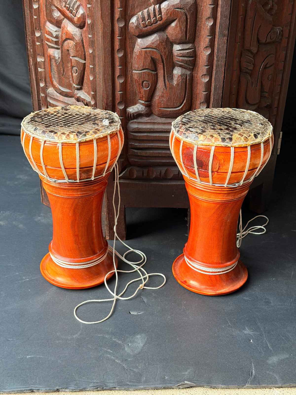Thai Thon Goblet Hand Drums Pair Python Skin Heads Wood 9in