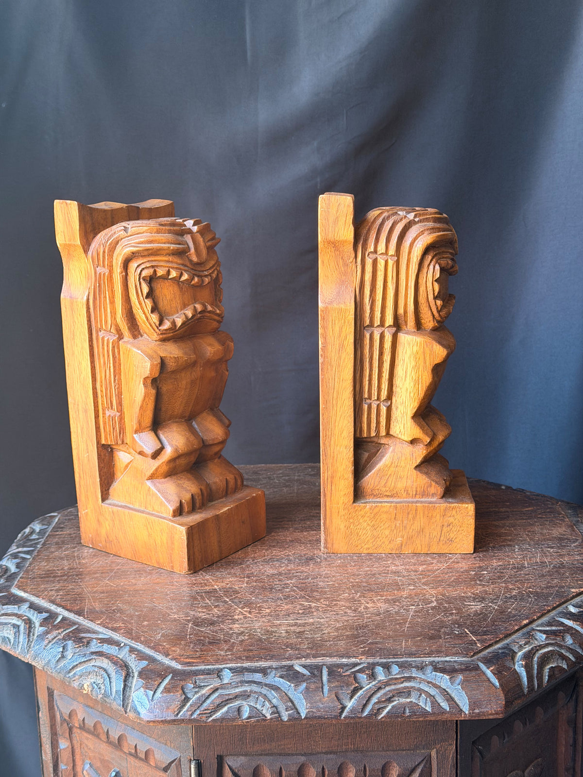 Vintage Mike's Monkeypod Hawaiian Carved Wood Tiki Bookends Pair Honolulu 10 in