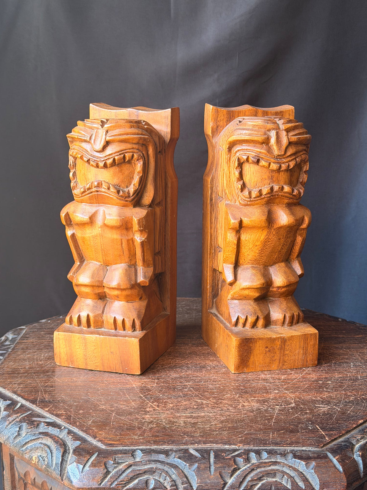 Vintage Mike's Monkeypod Hawaiian Carved Wood Tiki Bookends Pair Honolulu 10 in