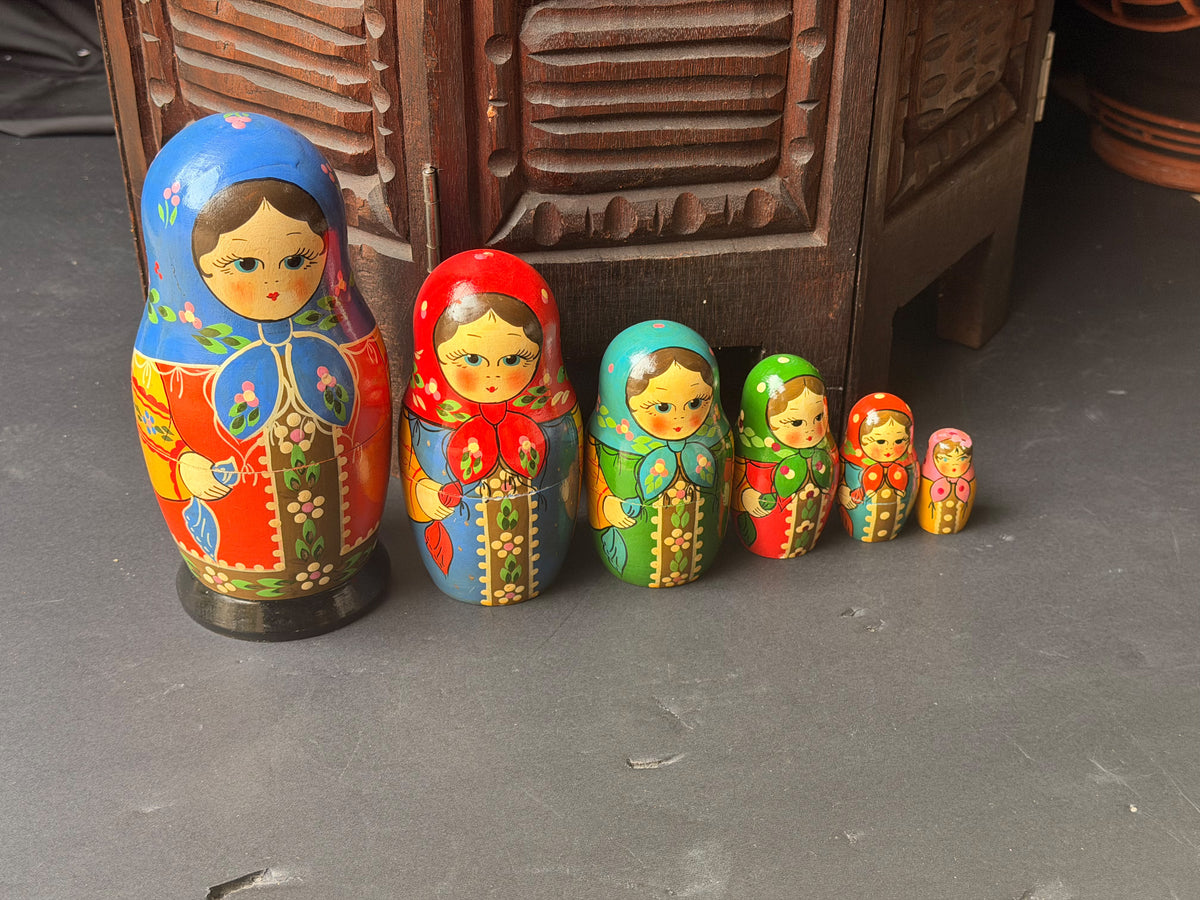 Vintage Slavic Folk Art Wood Nesting Dolls Matryoshka Babushka 6 Pc 7 in