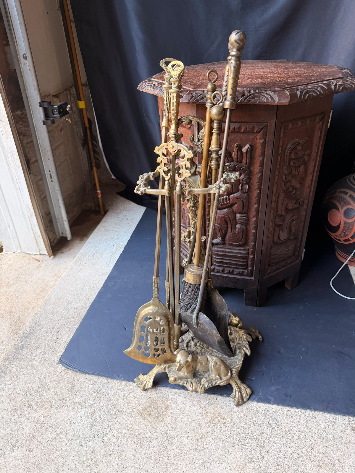 Ornate Brass Fireplace Tool Set Hunting Dog Stand 8 Pc Hearth Companion 21.5 in