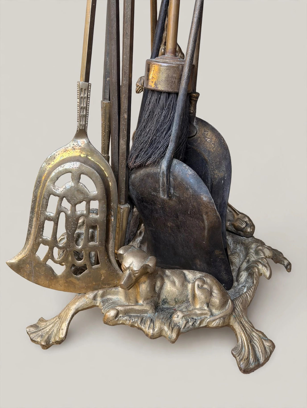 Ornate Brass Fireplace Tool Set Hunting Dog Stand 8 Pc Hearth Companion 21.5 in