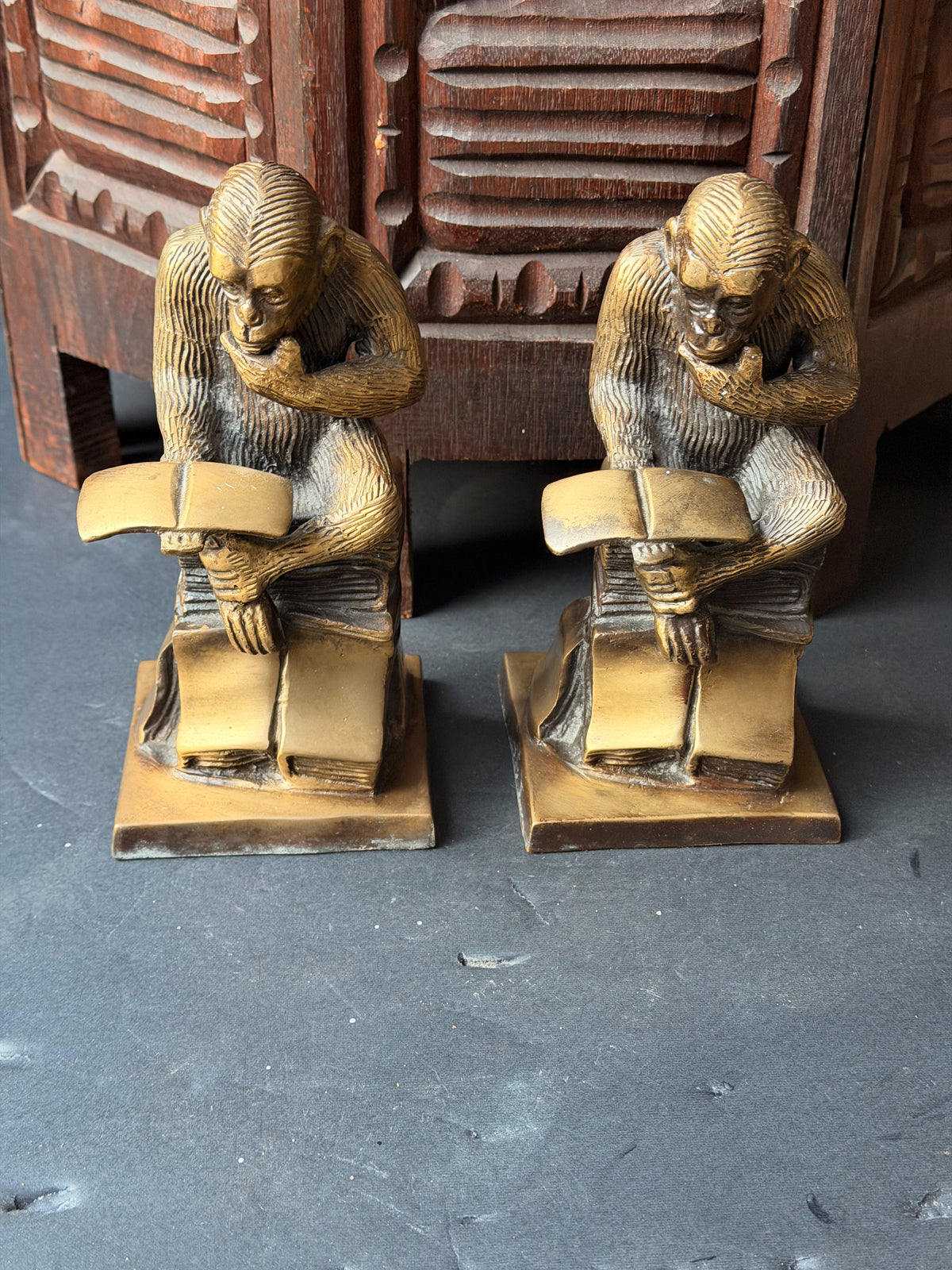 Brass Monkey Bookends Pair Darwin Thinking Chimpanzee Reading Books 7 in