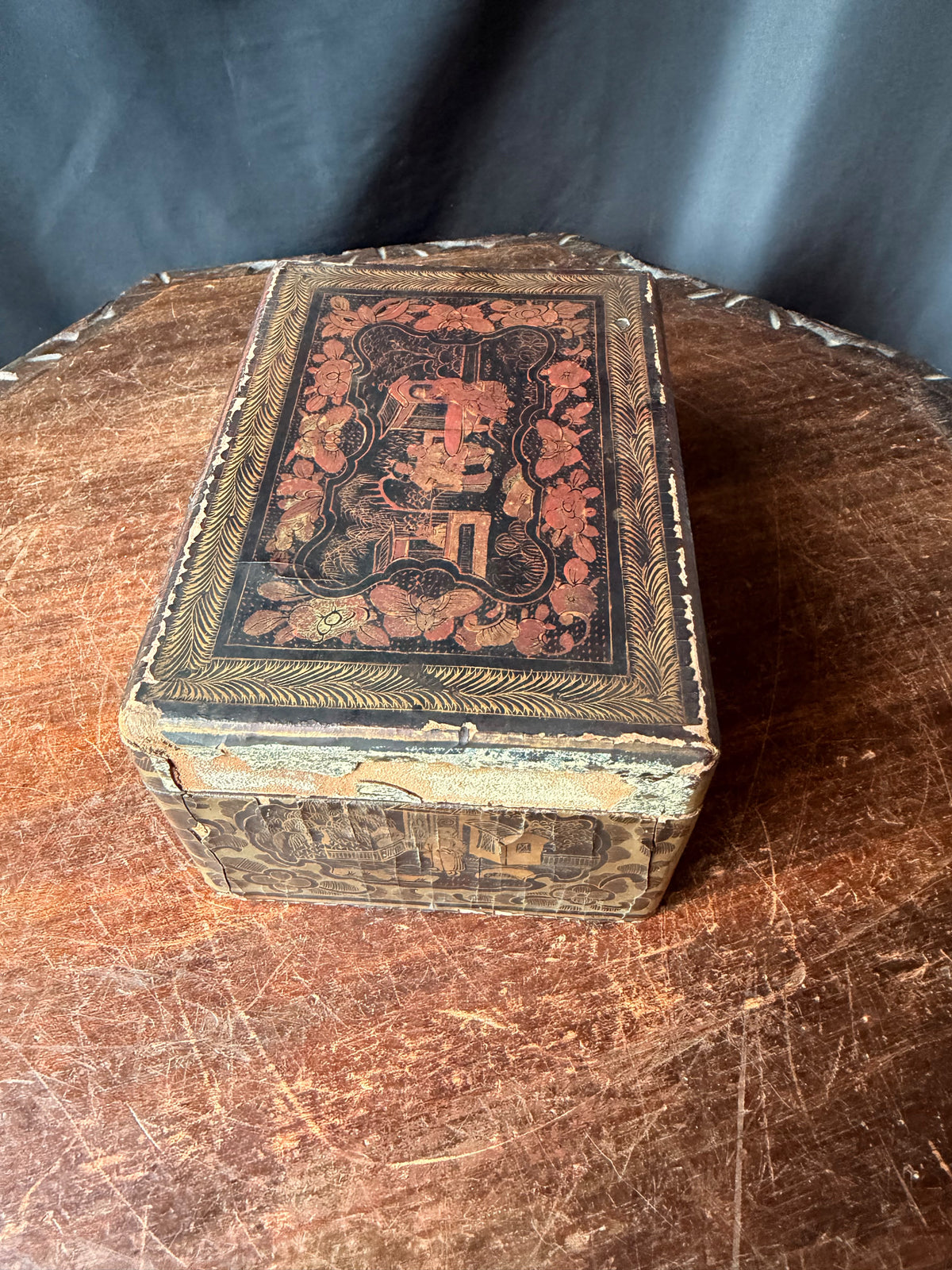 Antique Chinese Export Gilt Lacquer Box Figural Garden Scenes Black Red 6.5 in
