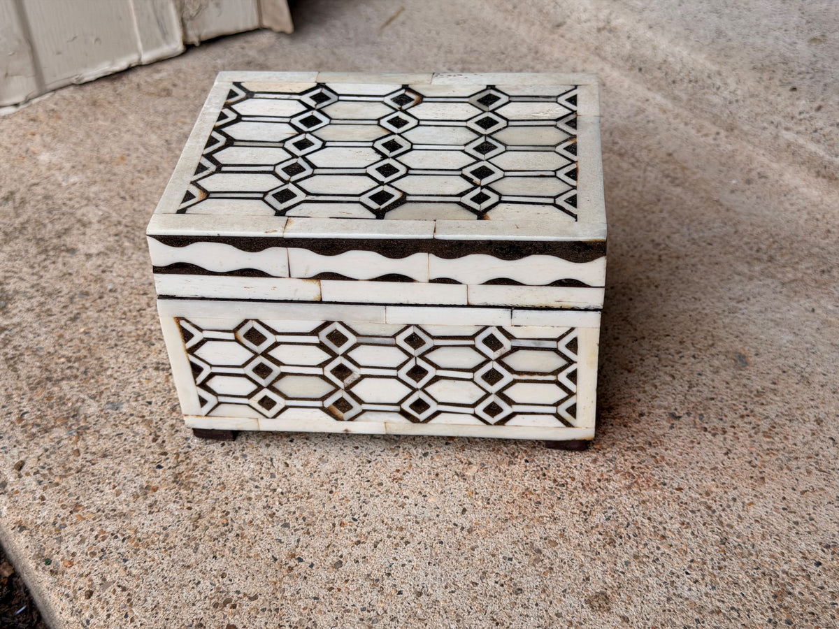 Indian Bovine Bone Inlay Wooden Box Geometric Lattice Hinged Jewelry Trinket Box 5.8 in
