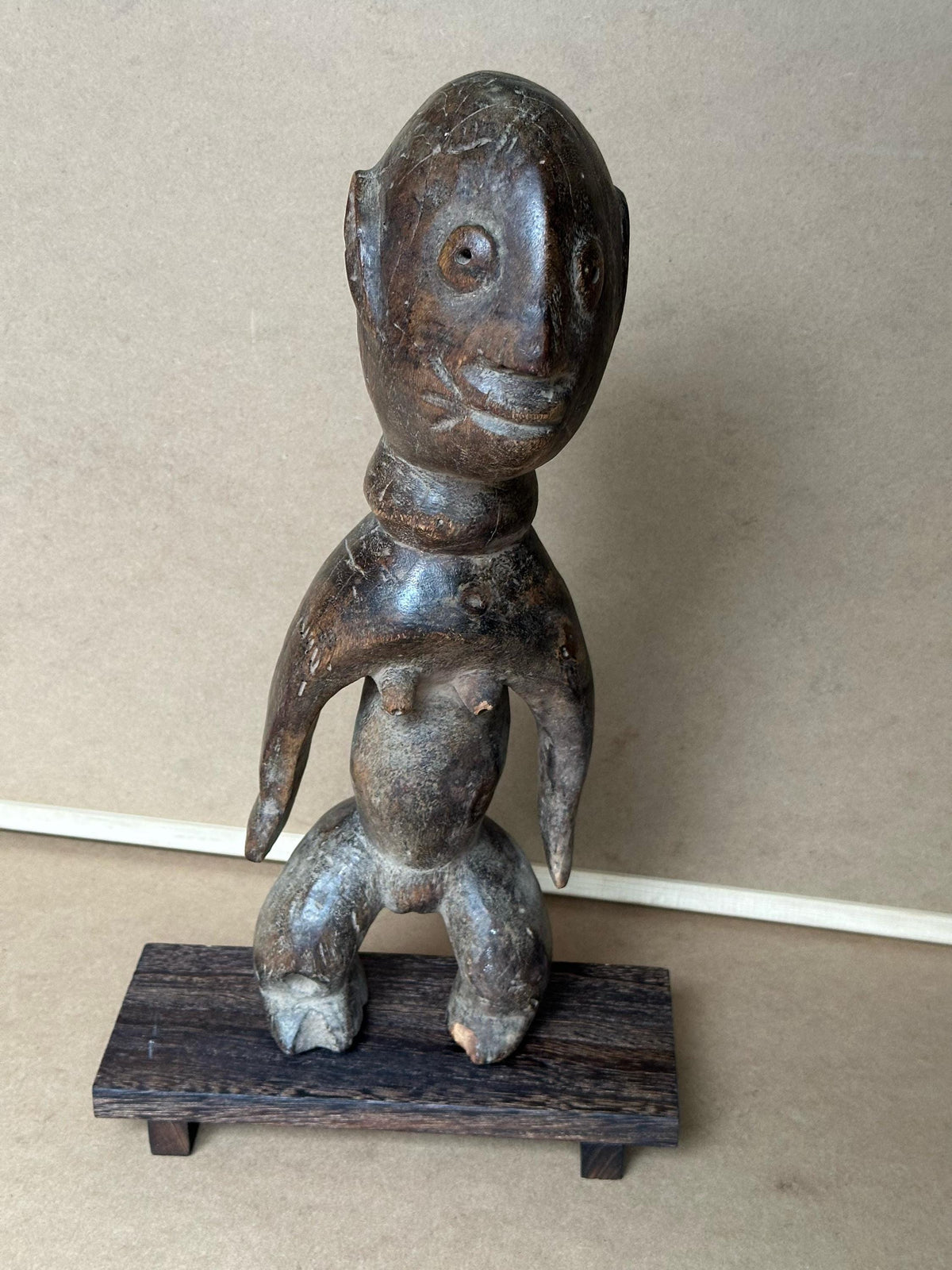 Vintage Tiv Ihambe Ancestor Figure - Stylized Guardian from Nigeria, 13.5" Tall