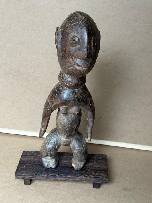 Vintage Tiv Ihambe Ancestor Figure - Stylized Guardian from Nigeria, 13.5" Tall