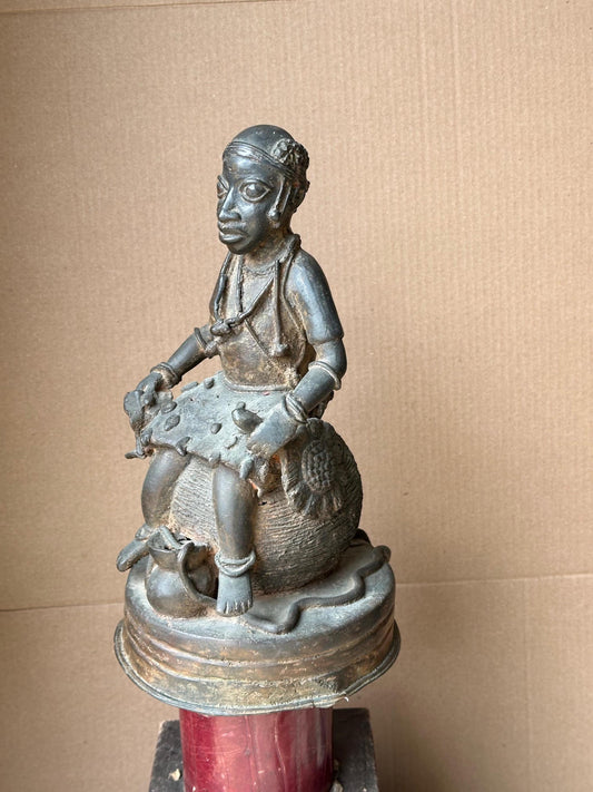 Vintage Benin Bronze Seated Court Dignitary Royal Attendant Figure Nigeria 12"