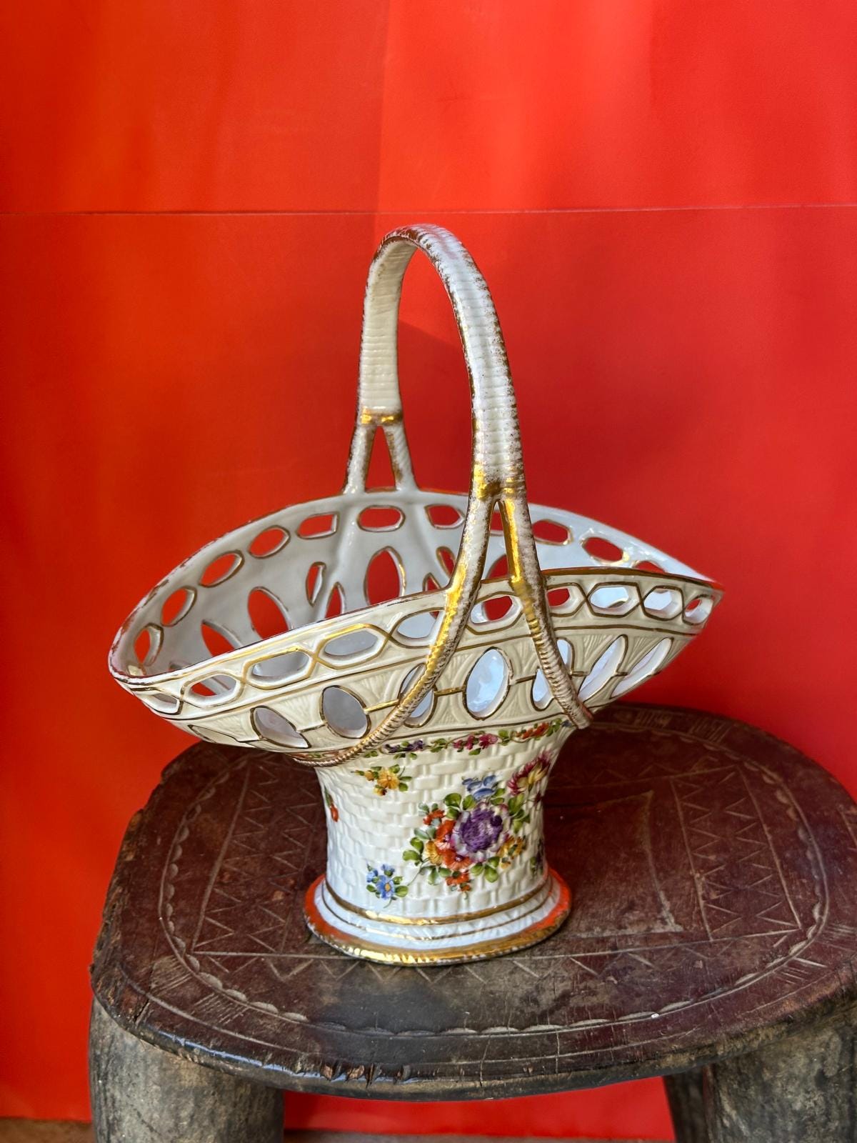 Von Schierholz Plaue Porcelain Basket – Reticulated Floral Gold Handle 10"