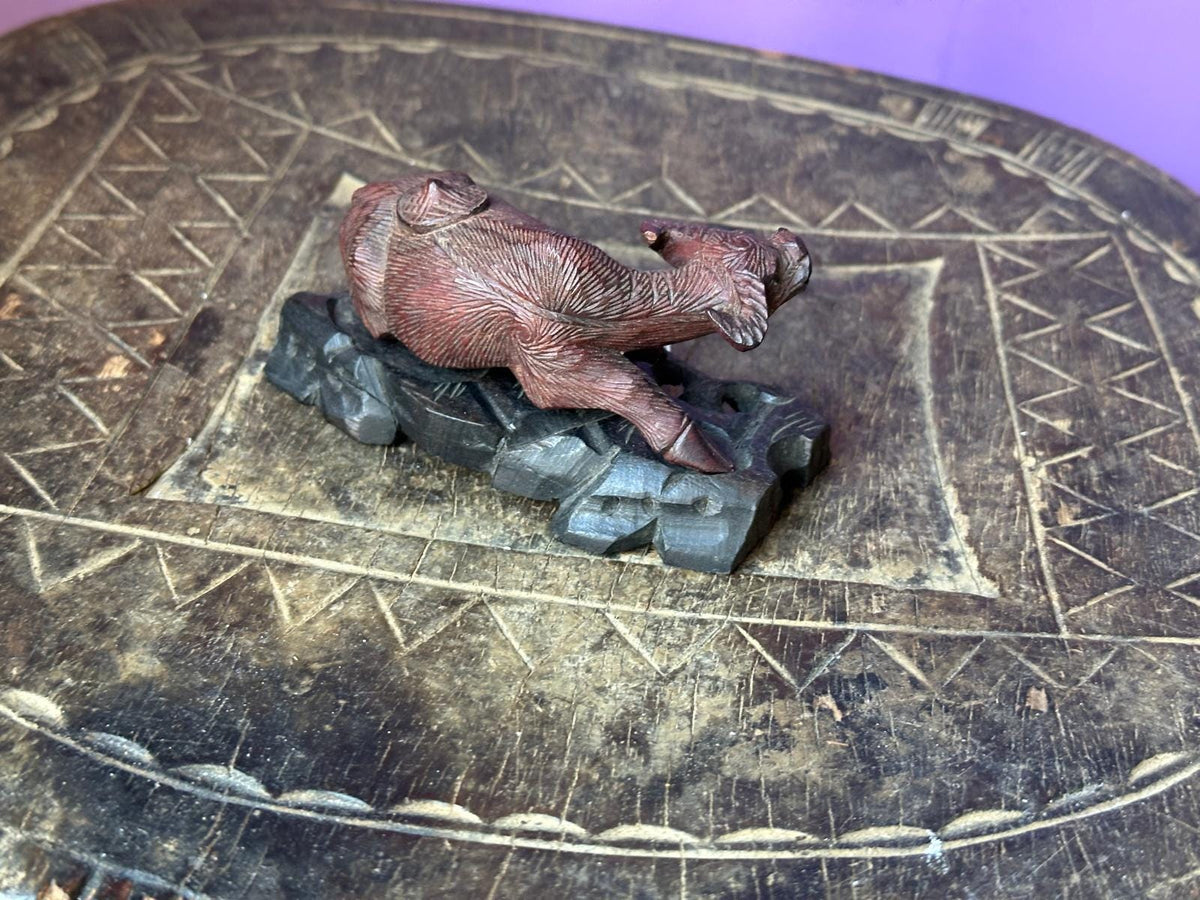 Vintage Hand Carved Rosewood Water Buffalo – Looking Back w/ Carved Base 3.8"
