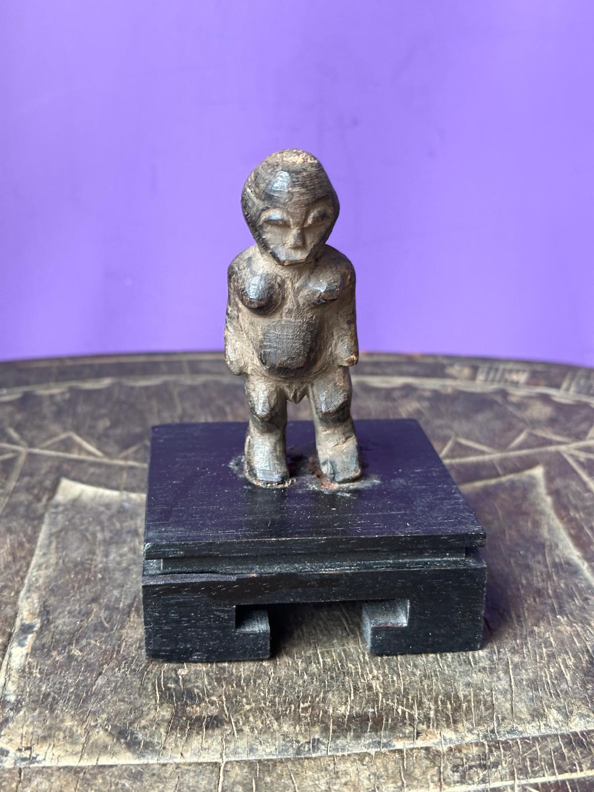 Vintage African Ngbandi / Ngbaka Figure – Encrusted Patina Congo 3"