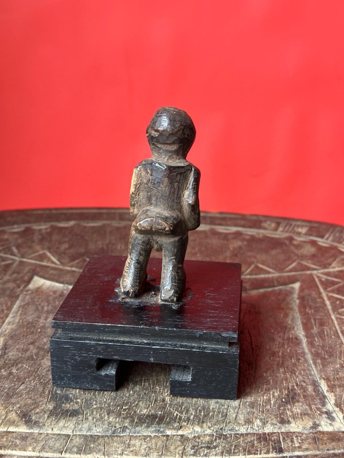 Vintage African Ngbandi / Ngbaka Figure – Encrusted Patina Congo 3"