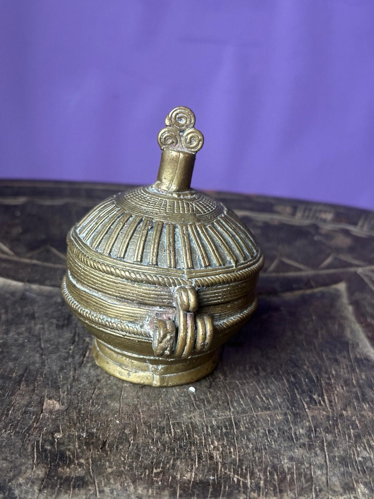 Vintage Indian Bronze Kumkum Tikka Box Ribbed Lidded Ritual Pot 3"