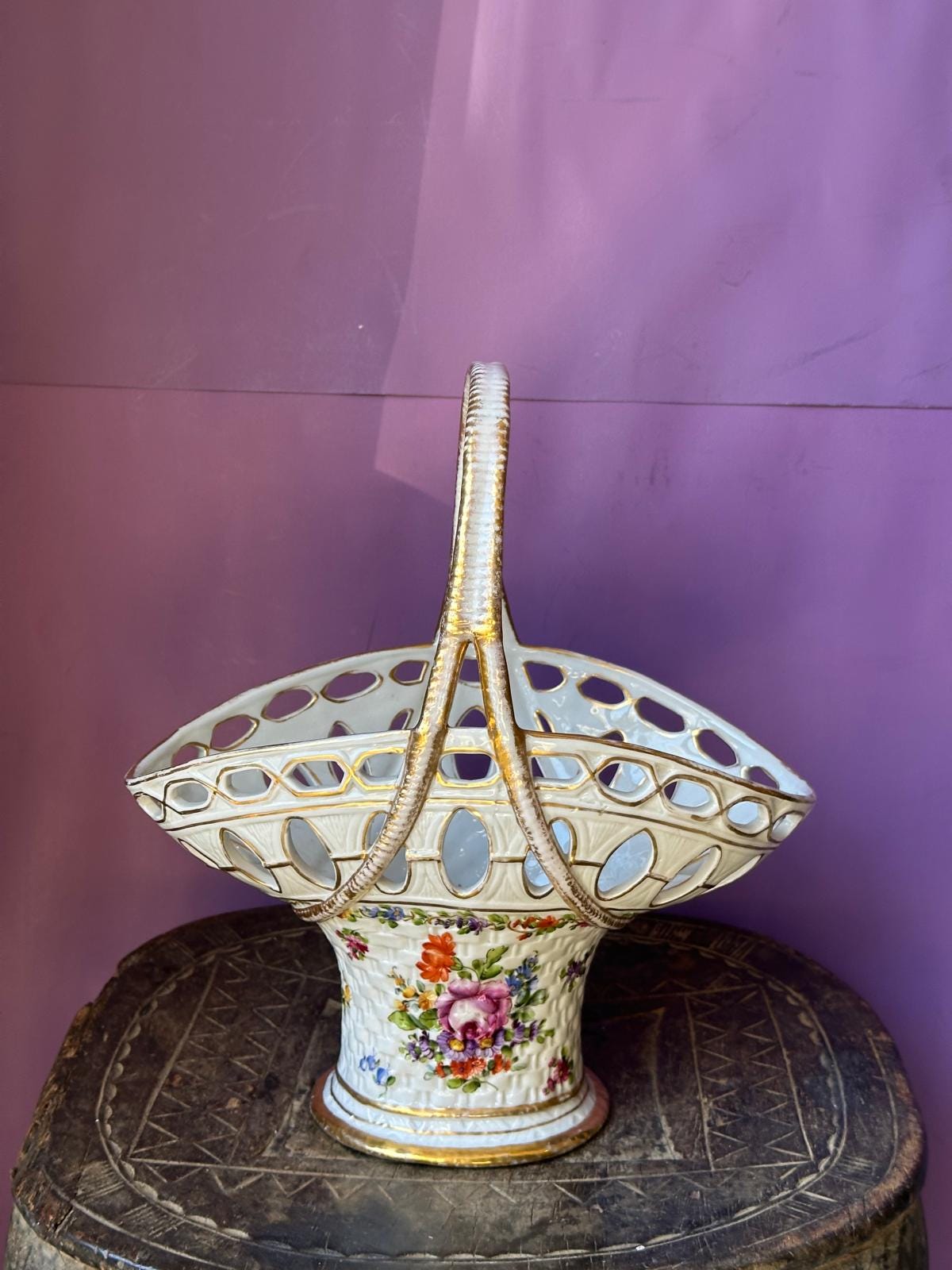 Von Schierholz Plaue Porcelain Basket – Reticulated Floral Gold Handle 10"
