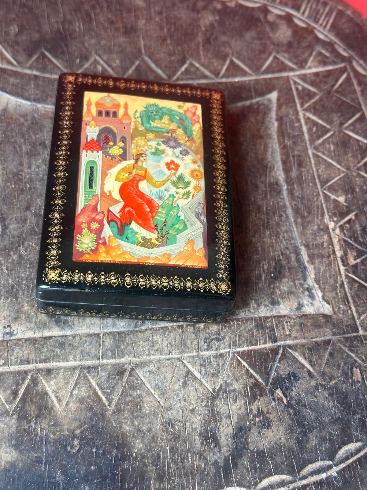 Vintage Russian Kholuy Lacquer Box – The Scarlet Flower (Beauty & Beast) 4.5"
