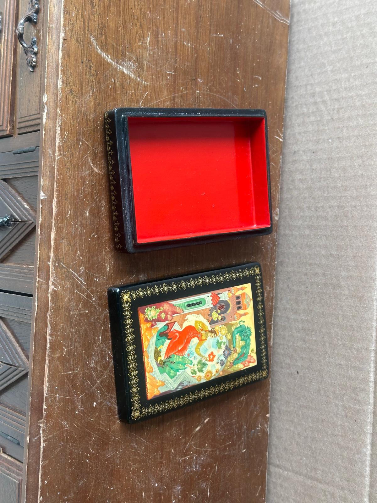 Vintage Russian Kholuy Lacquer Box – The Scarlet Flower (Beauty & Beast) 4.5"