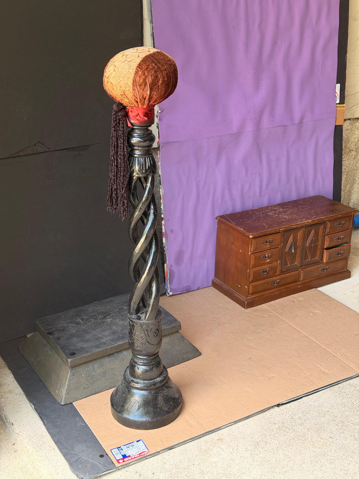 Vintage Millinery Hat Stand 32" Black Barley Twist Wood Wig Display Pedestal