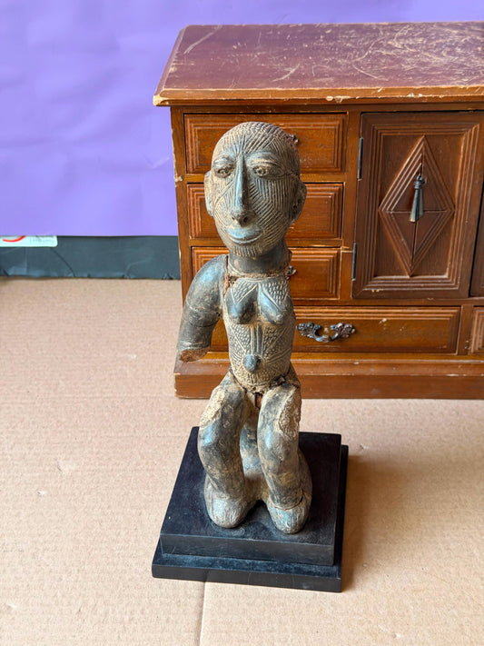 Cameroon Grassfields Terracotta Female Figure Bamileke African Art