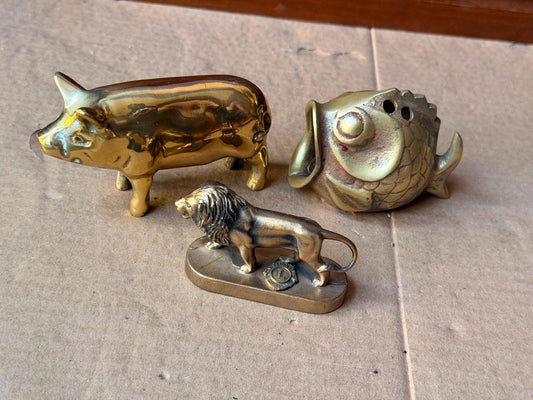 Vintage Brass Animal Figurine Set Pig Fish Lions Club Lion Statue Paperweight 3