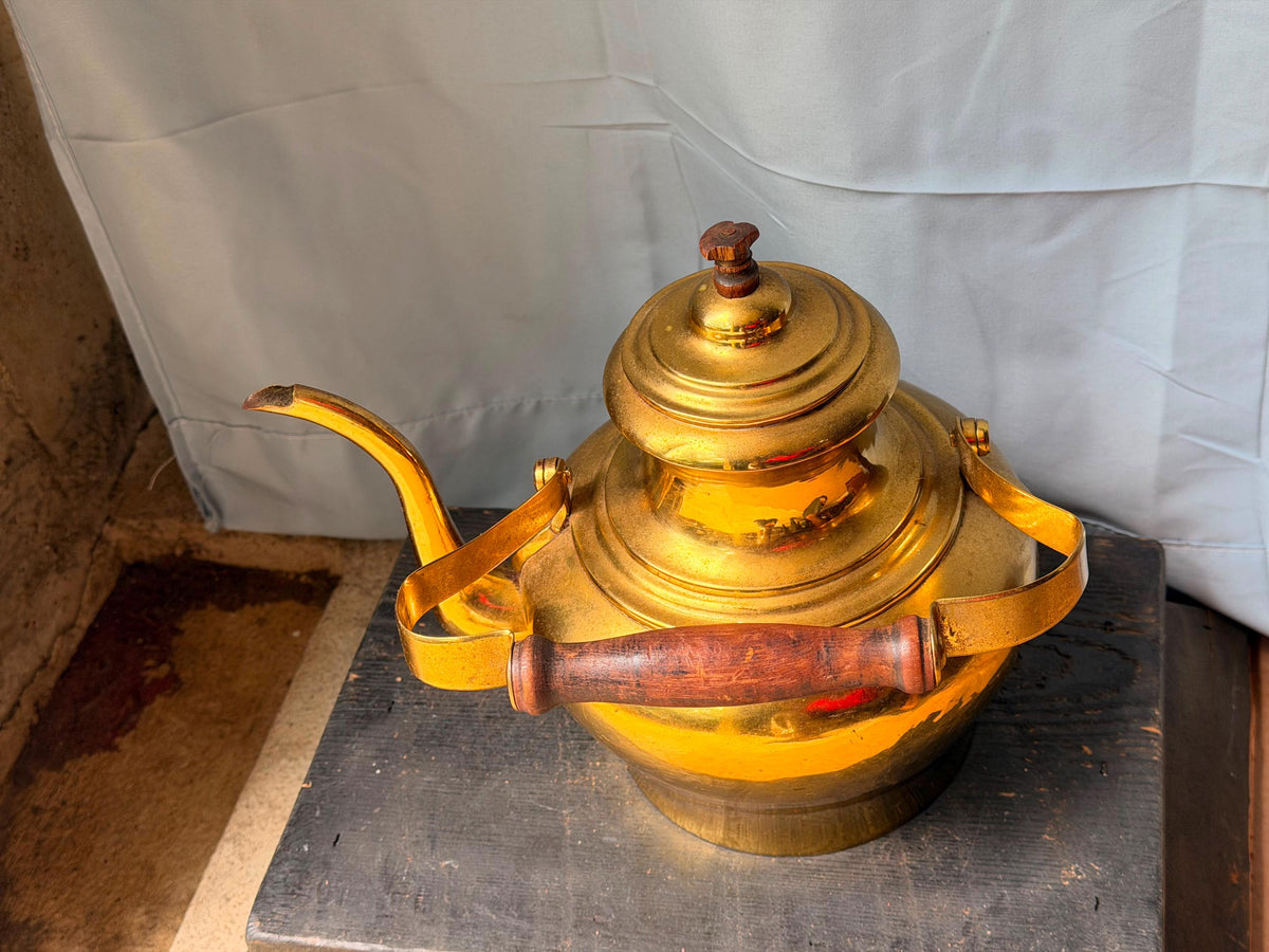 Vintage Polished Brass Tea Kettle Gooseneck Spout Wood Handle 9.5"