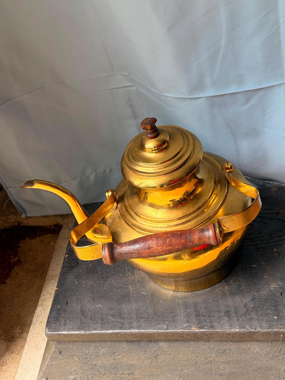 Vintage Polished Brass Tea Kettle Gooseneck Spout Wood Handle 9.5"