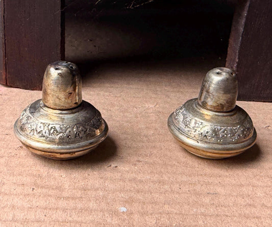 Vintage Silver Plated Salt Pepper Shakers Etched Metal Spice Shakers