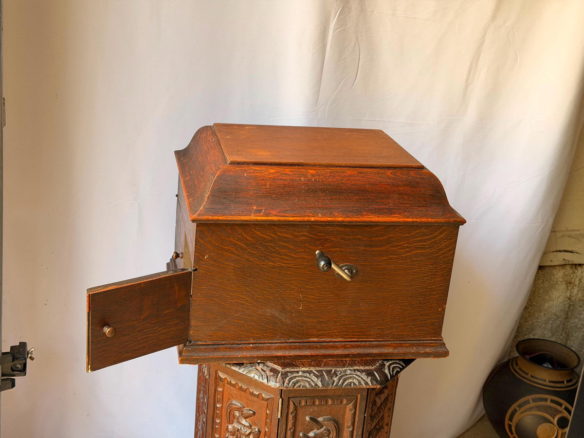 Antique HMV His Masters Voice Oak Gramophone Wind Up Tabletop Phonograph Player