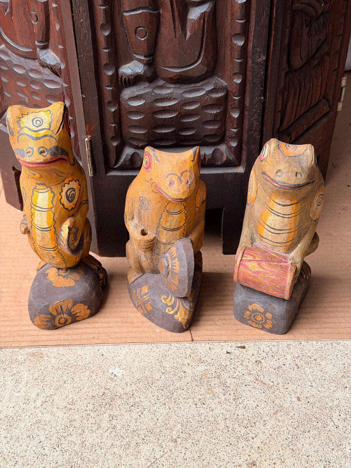 Vintage Carved Wood Frog Musician Trio Balinese Folk Art Band Statues 7.8"