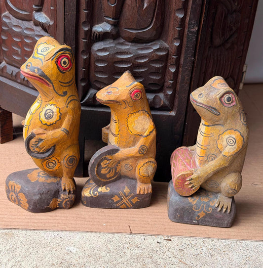 Vintage Carved Wood Frog Musician Trio Balinese Folk Art Band Statues 7.8"