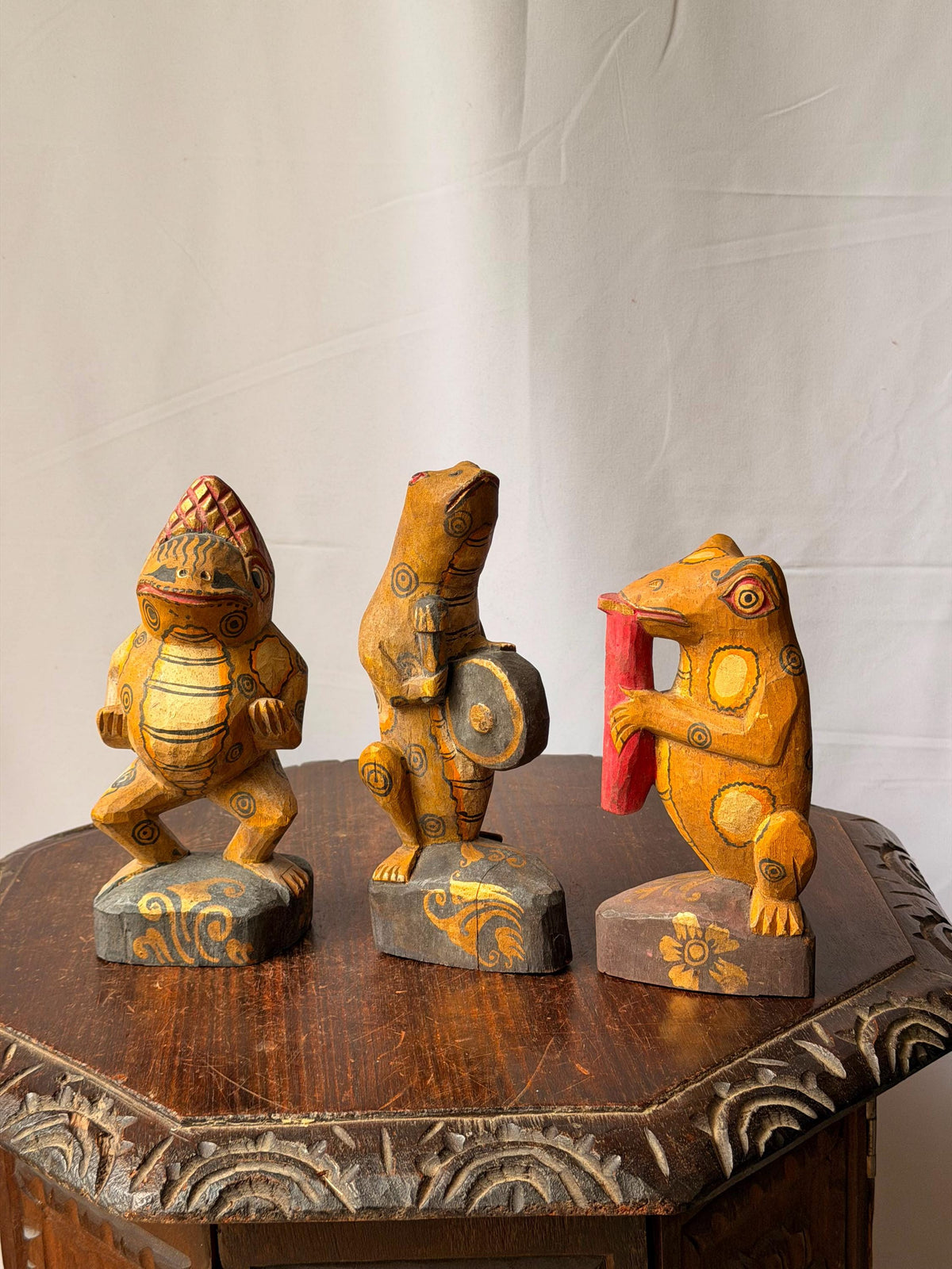 Vintage Carved Wood Frog Musician Trio Balinese Folk Art Band Statues 8"