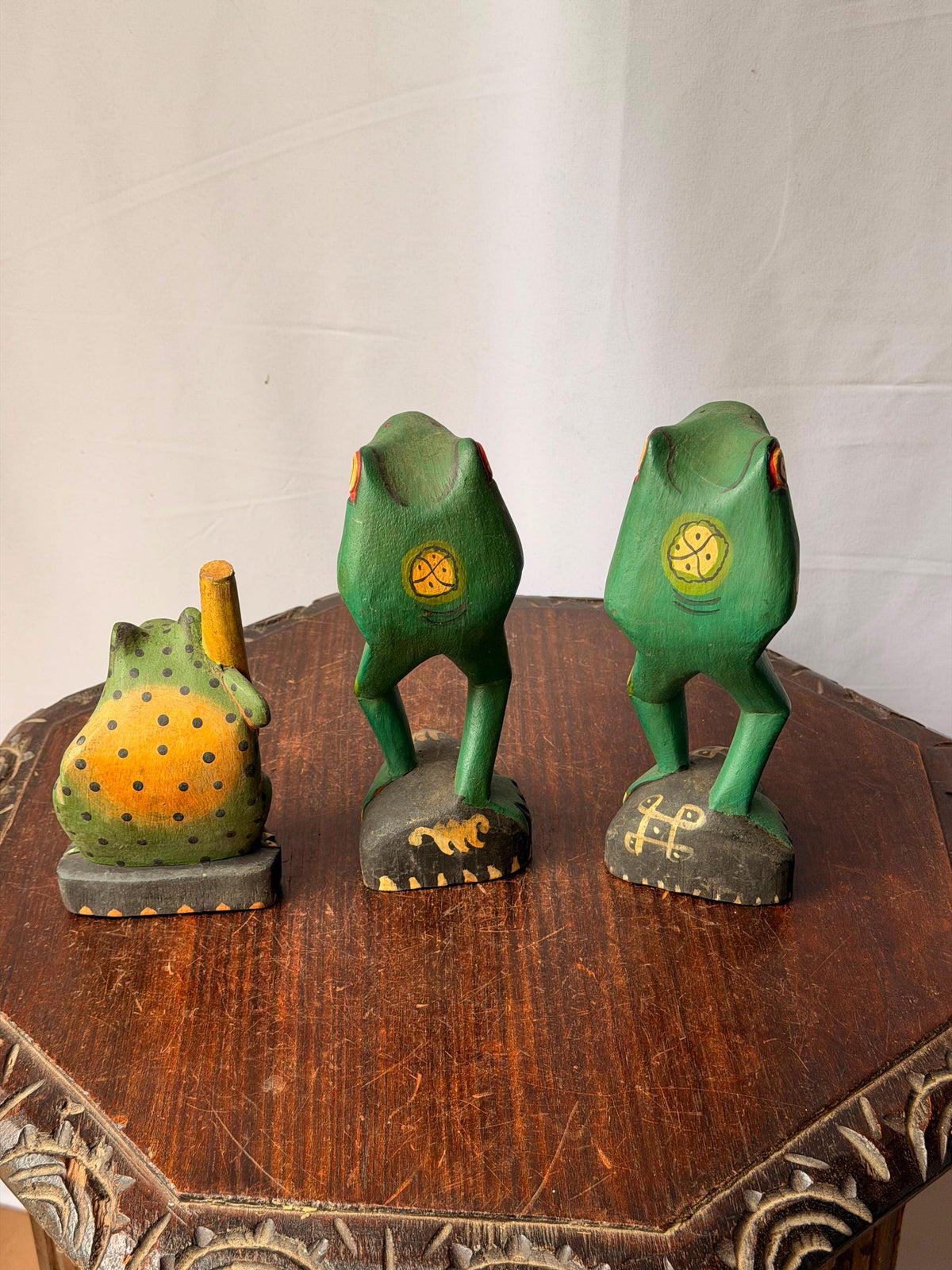 Vintage Carved Wood Green Frog Musician Trio Indonesian Folk Art Statues 7.5"