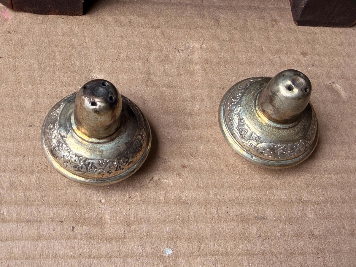 Vintage Silver Plated Salt Pepper Shakers Etched Metal Spice Shakers