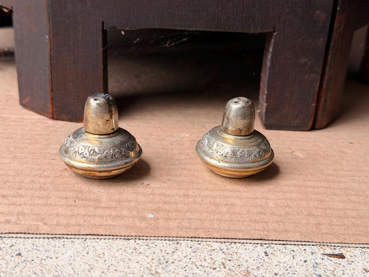 Vintage Silver Plated Salt Pepper Shakers Etched Metal Spice Shakers