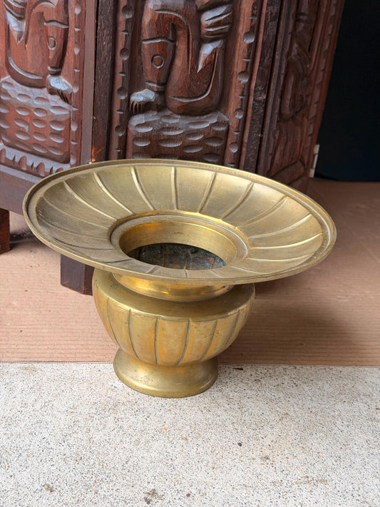 Vintage Brass Flared Bowl Ribbed Pedestal Centerpiece Vessel 9.5x5.8