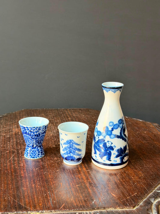 Vintage Japanese Blue and White Porcelain Sake Set Tokkuri Carafe Ochoko Cups