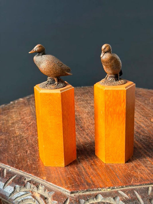 Pair Vintage 1984 Franklin Mint Duck Figurines RLB Tall Pedestal Stand