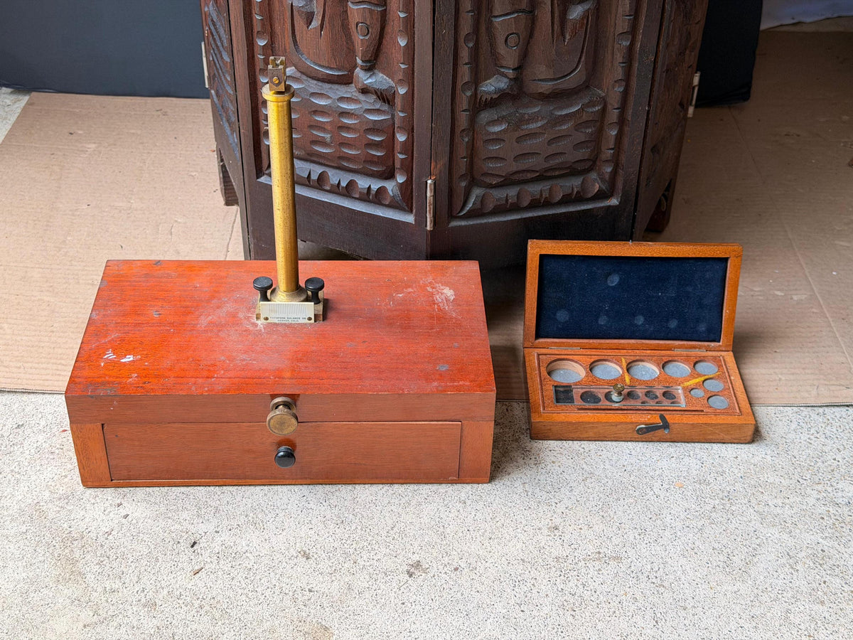 Antique Thompson Balance Co Denver Gold Assay Scale Base Wood Weight Case Set
