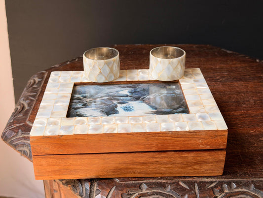 Vintage Wood Keepsake Box Mother of Pearl Nacre Inlay Napkin Rings 3pc