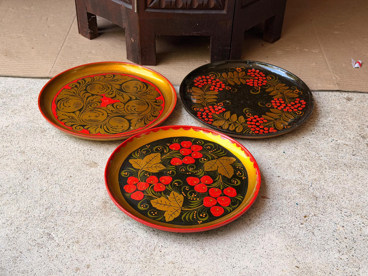 Eastern European Folk Art Hand Painted Wood Lacquer Plates Gold Red Set 3 8.2"