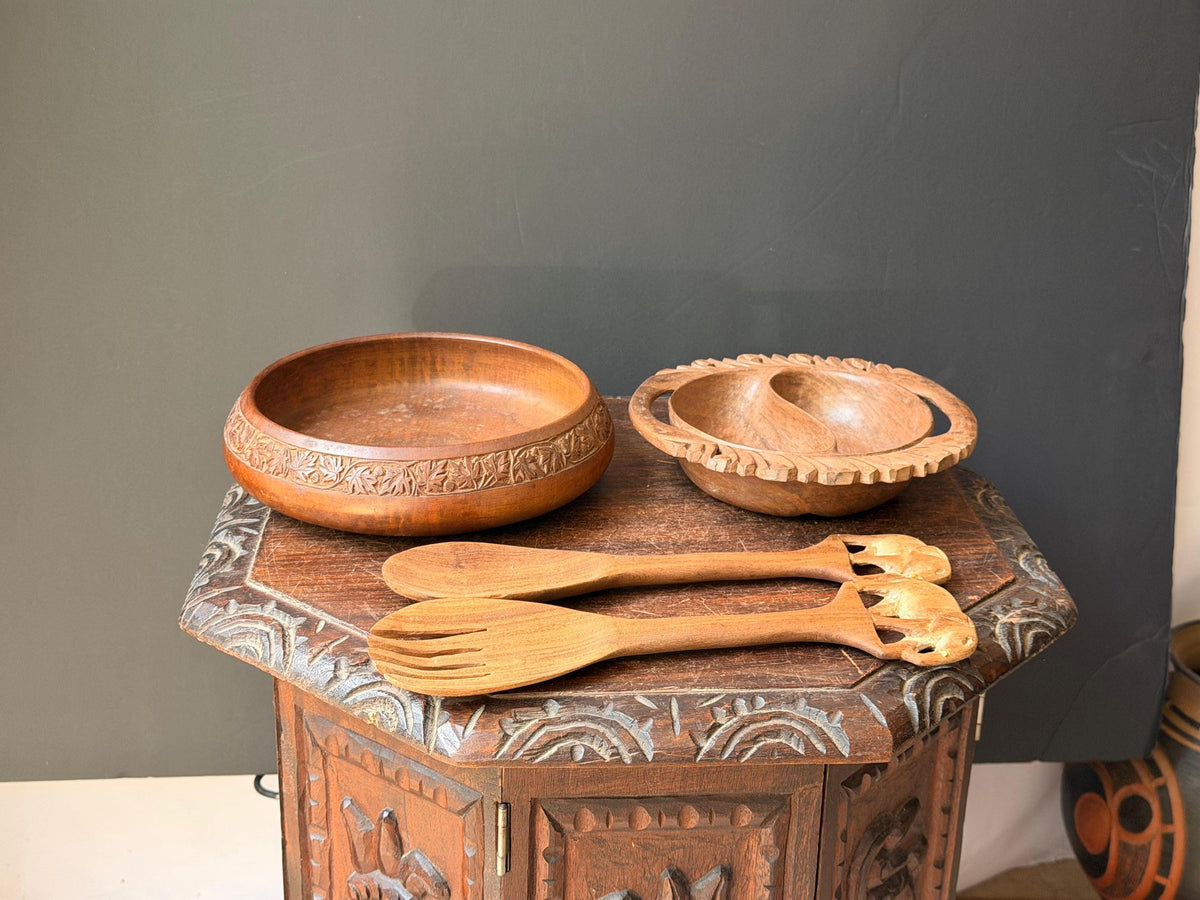 Vintage Hand Carved Wood Bowls Elephant Salad Servers Set 4 Pc