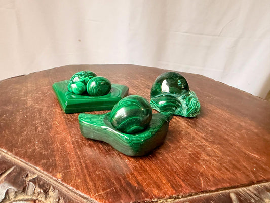 Vintage Green Malachite Pyramid Lidded Trinket Box & Polished Stone 3 Pc Set