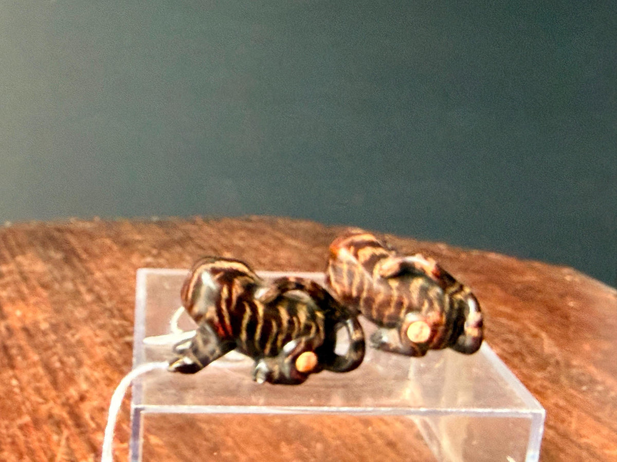 Vintage Japanese Carved Wood Netsuke Figurine Set Crouching Tigers Signed Seal