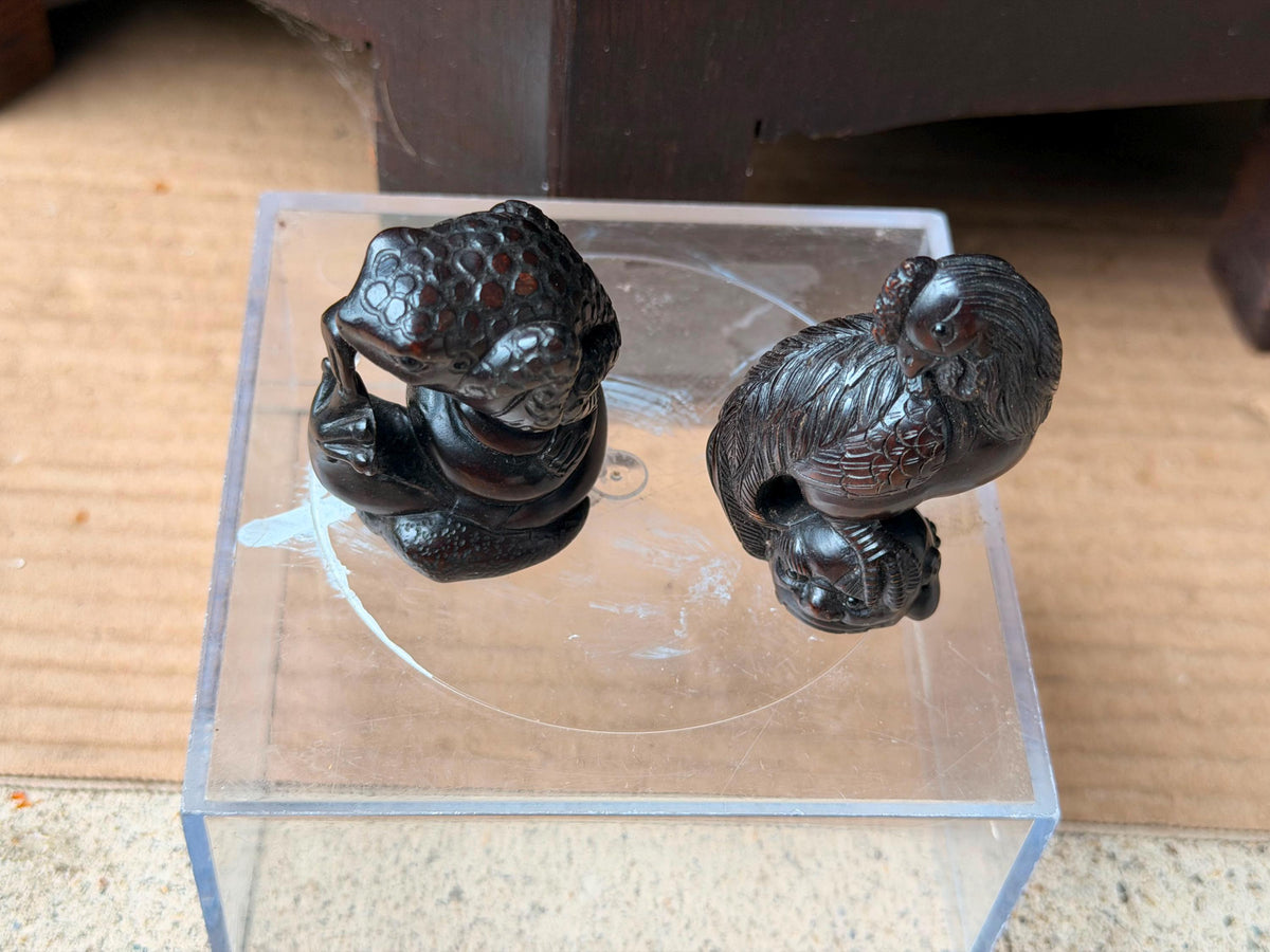 Vintage Japanese Carved Wood Netsuke Set Toad Snake & Rooster Signed